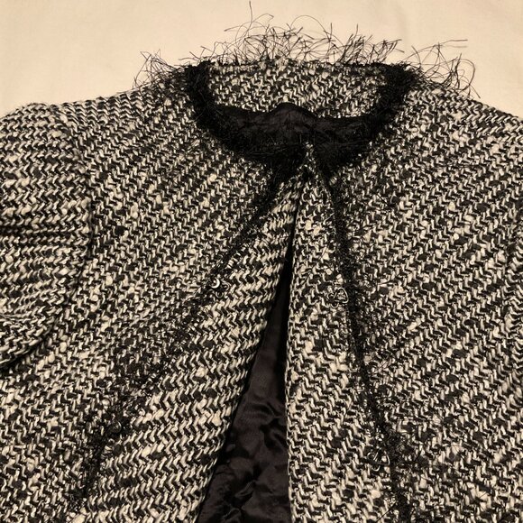 Zara Women Fringe Edges Textured Blazer Size 10 Black Cream - Picture 11 of 12